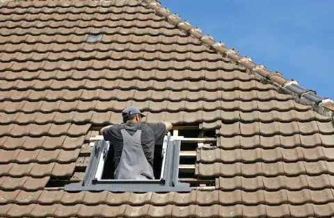 Pose de velux à Saint-Vincent des Landes